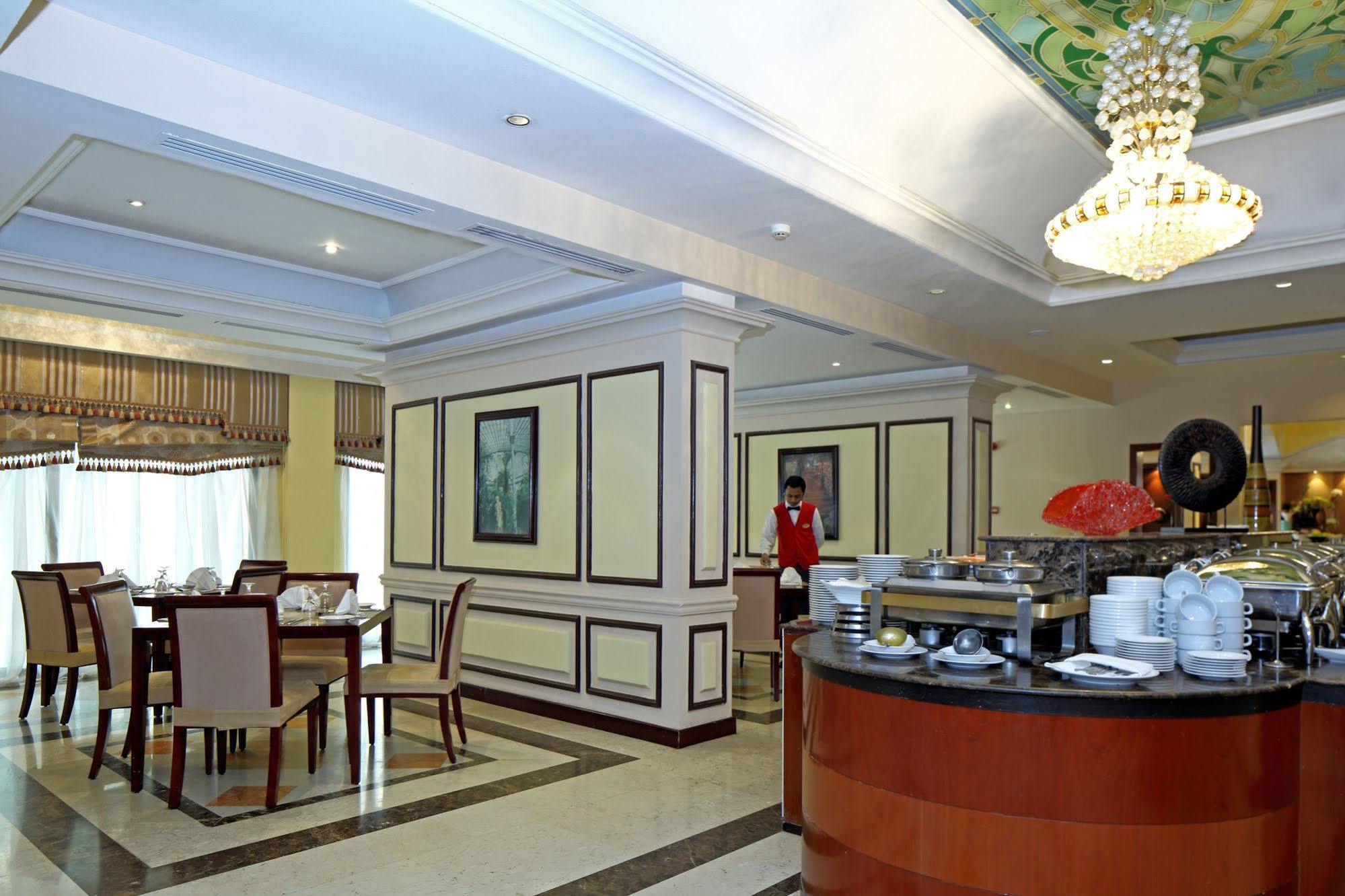 Ramada Riyadh Hotel 외부 사진