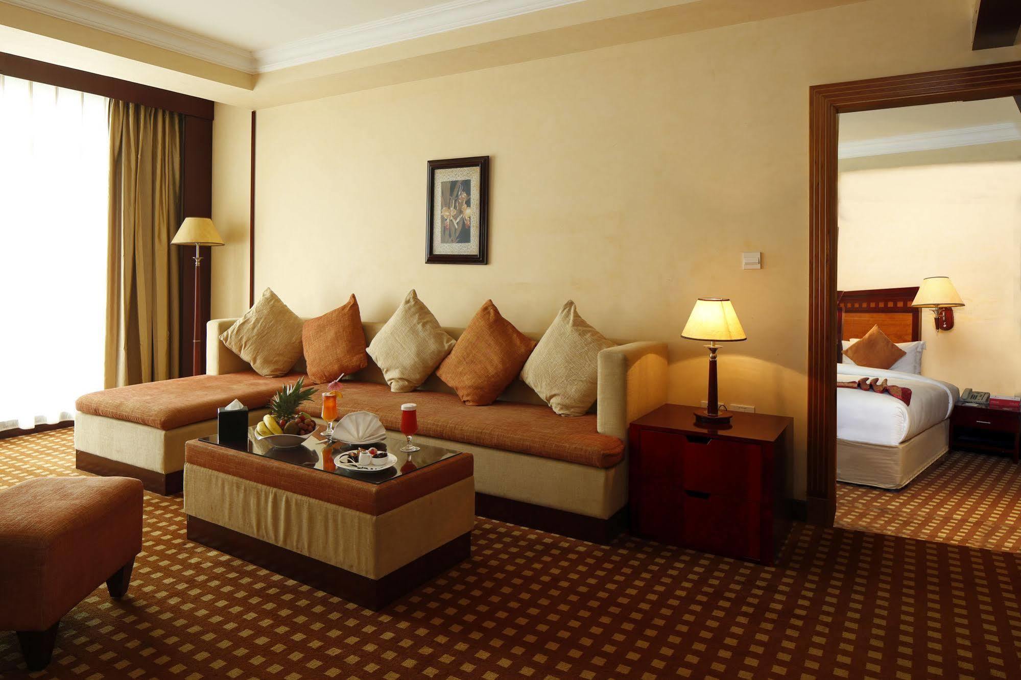 Ramada Riyadh Hotel 외부 사진