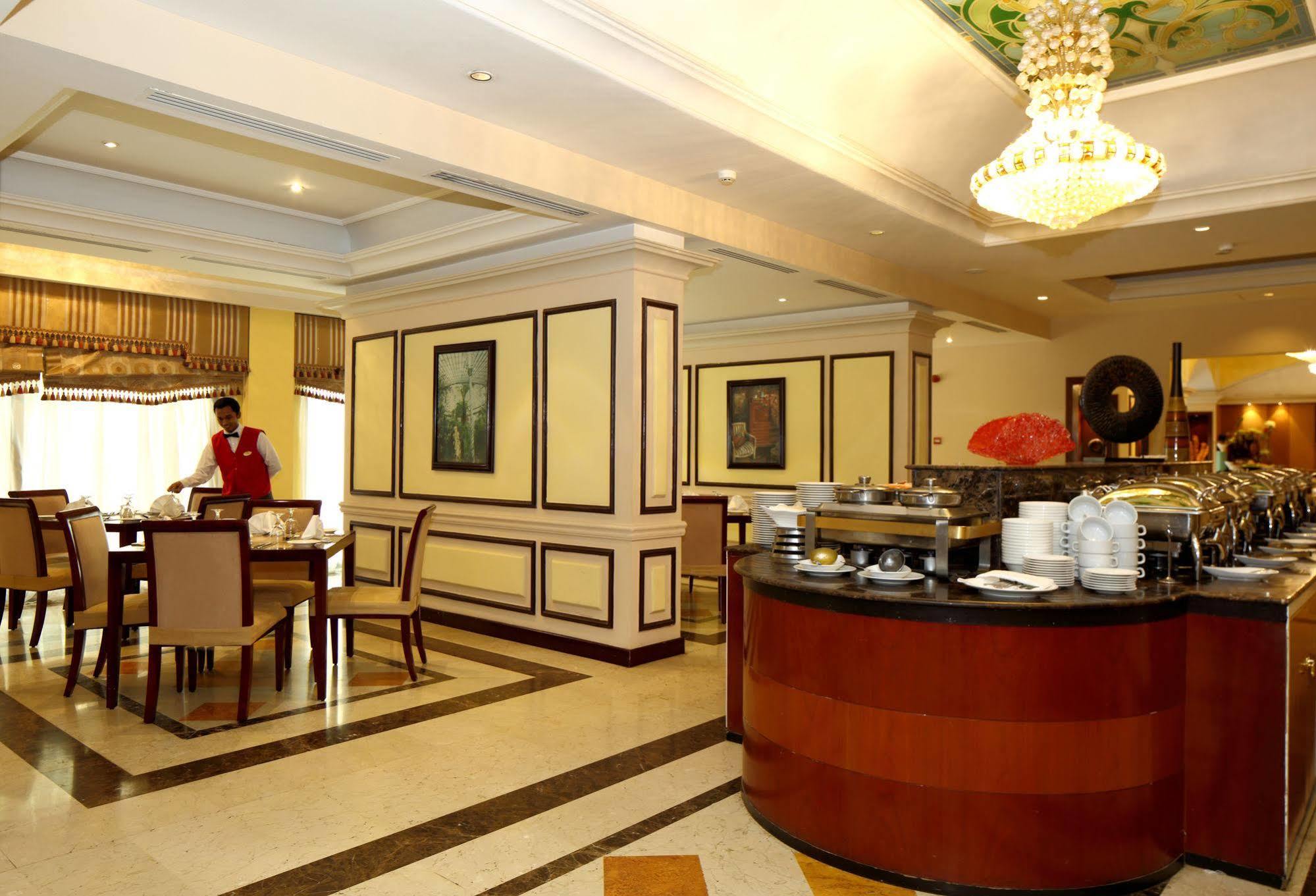 Ramada Riyadh Hotel 외부 사진